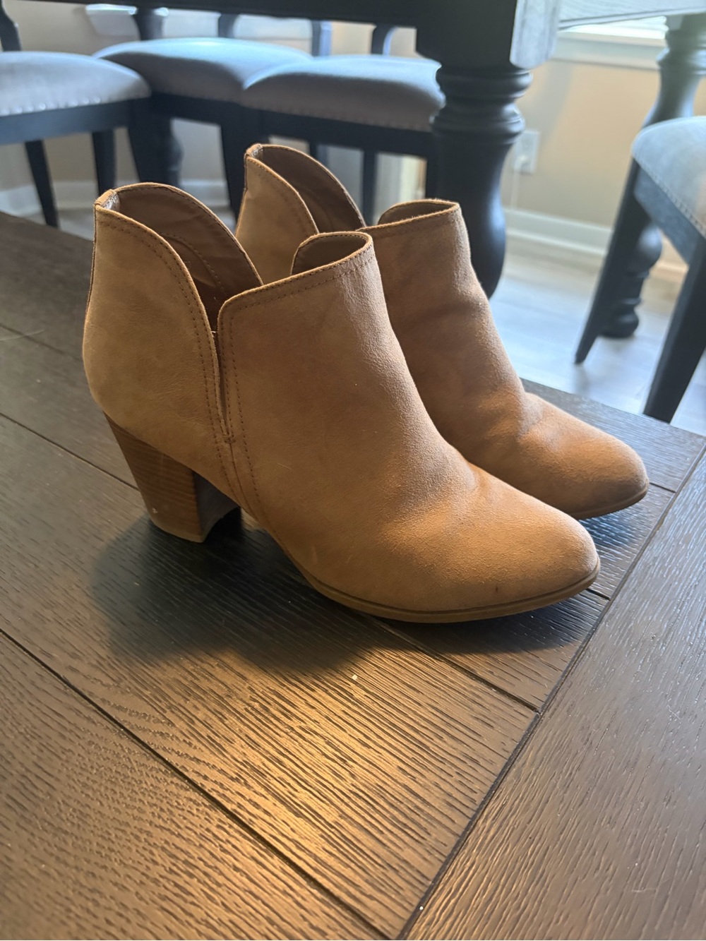 American Eagle Outfitters Tan Suede Ankle Booties with Block Heel